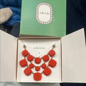 Stella & Dot Olivia Bib Necklace